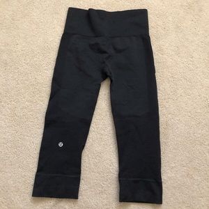 Lululemon cropped leggings